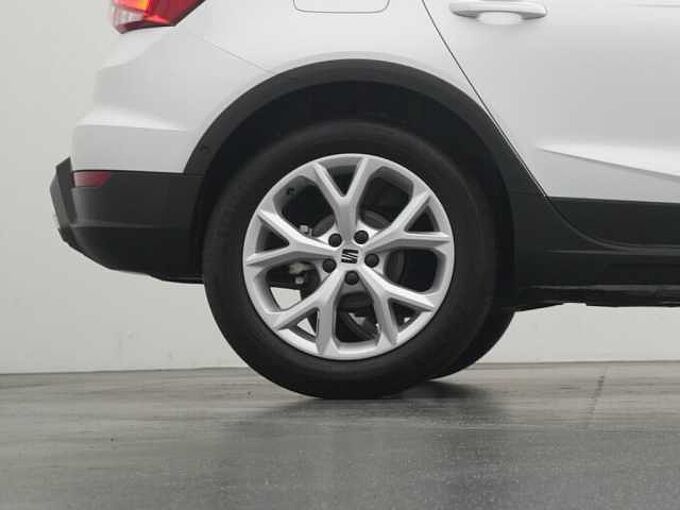 SEAT Arona FR ACC NAVI LED KAM SHZ PDC