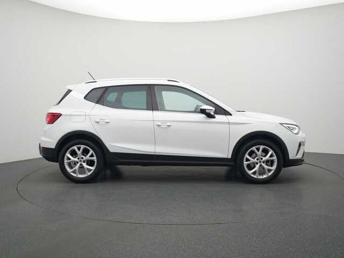 SEAT Arona FR ACC NAVI LED KAM SHZ PDC