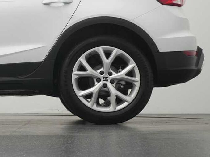 SEAT Arona TSI FR NAVI KAM LED