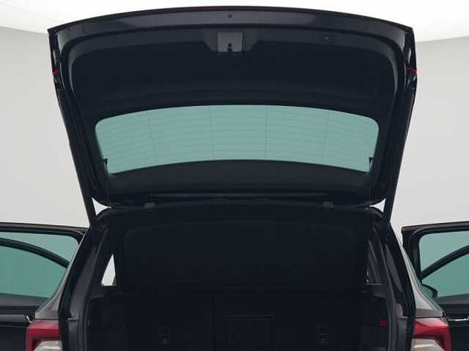SKODA KAROQ Sportline 4x4 ACC MATRIX PANO NAVI SHZ KAM