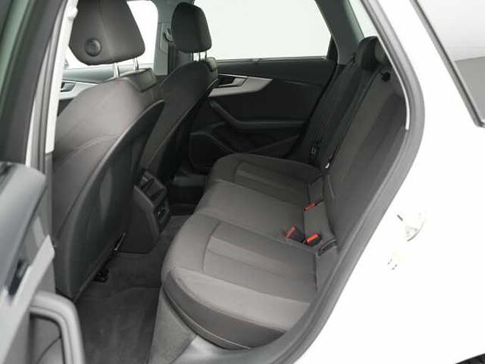 Audi A4 advanced Avant S TRON AHK NAVI VIRT ACC