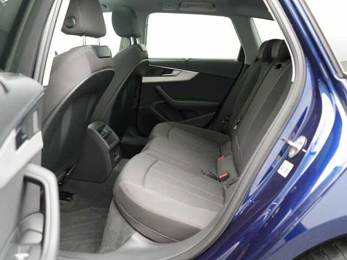 Audi A4 Avant quattro S-TRON STANDHZ AHK NAVI PANO