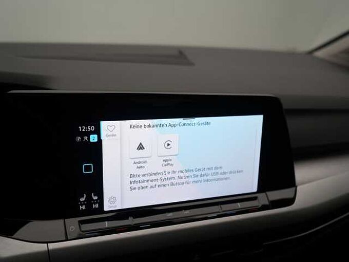 Volkswagen Golf VIII Life DSG ACC NAVI KAM SHZ