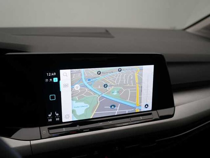 Volkswagen Golf VIII Life DSG ACC NAVI KAM SHZ