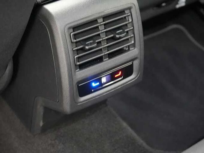 Volkswagen Golf VIII Life DSG LENKRAHZ APP CONNECT VIRT LED