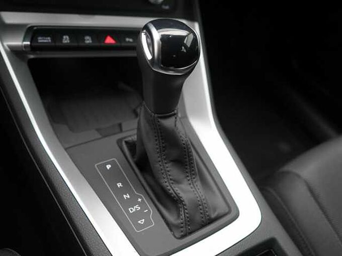 Audi Q3 Sportback S line ACC APP SHZ NAVI LED PDC