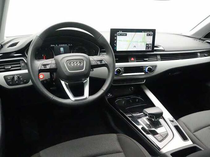 Audi A4 AHK ACC LED FACEL. NAVI APP