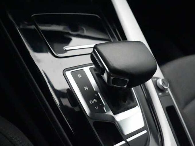 Audi A4 Avant S-TRON ACC AHK SHZ APP NAVI PDC