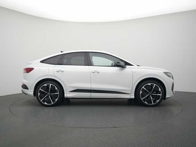 Audi Q4 Sportback S line PANO SONOS ACC NAVI RAUTE