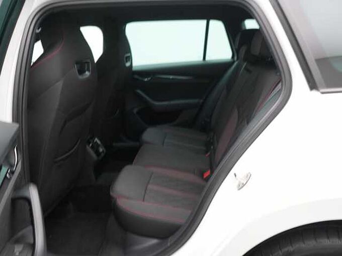 SKODA OCTAVIA RS Combi iV DSG VIRT SHZ LED PDC