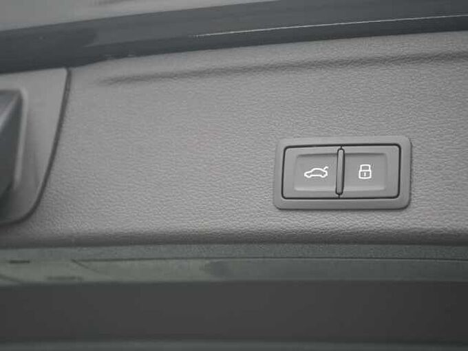 Audi A4 TDI quattro S line KAM MEMORY SHZ LED PDC APP