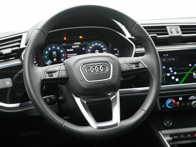 Audi Q3 Sportback TFSI S line S-TRON LED APP SHZ PDC