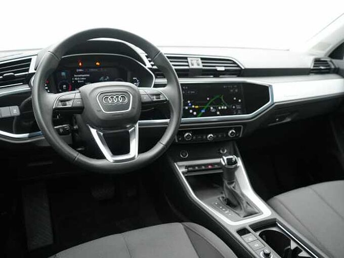 Audi Q3 Sportback TFSI S line S-TRON APP LED SHZ PDC