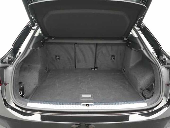 Audi Q3 Sportback S line S-TRON KAM NAVI VIRT ACC