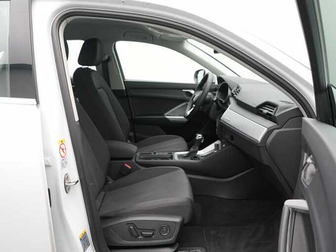 Audi Q3 Sportback S line ACC SHZ AHK NAVI LED APP