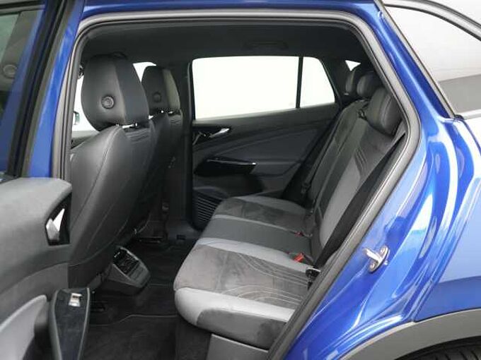 Volkswagen ID.4 Pro Performance ACC AHK NAVI MATRIX LEDER
