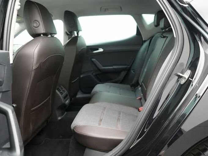 SEAT Leon Xcellence DSG LED PDC KLIMA