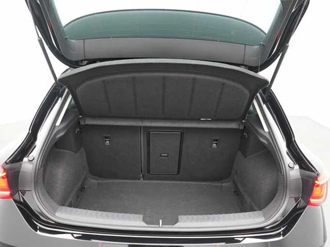 SEAT Leon Xcellence DSG LED PDC KLIMA