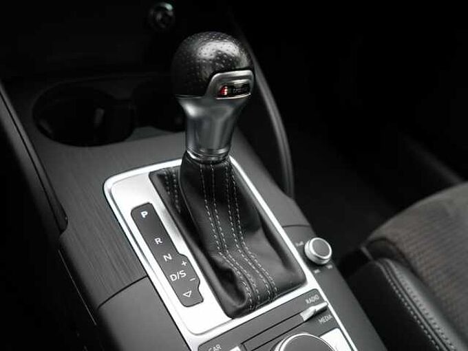 Audi A3 Cabrio S line STRON SHZ LED AHK PDC