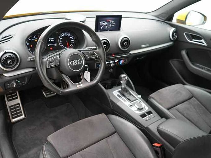 Audi A3 STRON LED PDC SHZ KOPFRAUMHEIZUNG