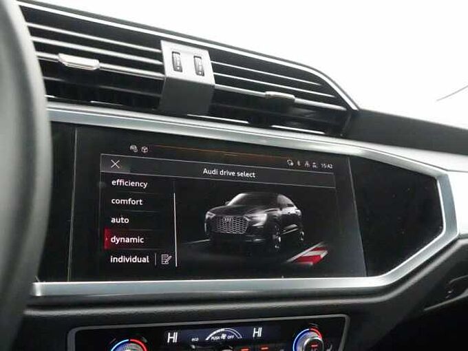 Audi Q3 Sportback S line S TRON AHK NAVI ACC SHZ LED