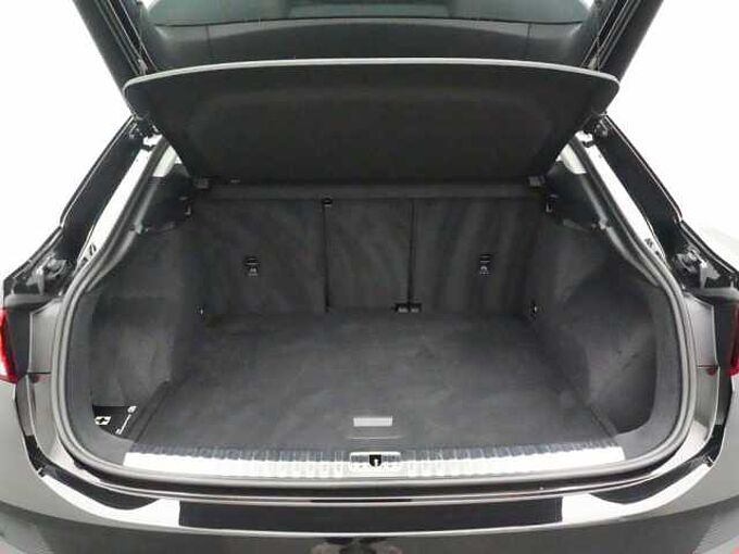 Audi Q3 Sportback S line S TRON AHK NAVI ACC SHZ LED