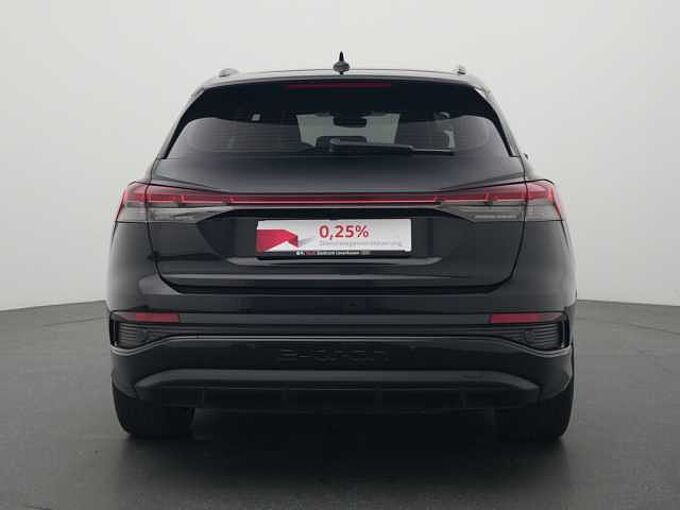 Audi Q4 e-tron S line PANO MATRIX NAVI VIRT ACC LEDER
