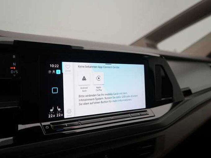 Volkswagen T7 Multivan AHK MATRIX PANO SHZ VIRT KAM ACC APP