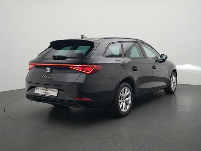 SEAT Leon ST Style DSG KAM LED CARPLAY PDC VIRT LED