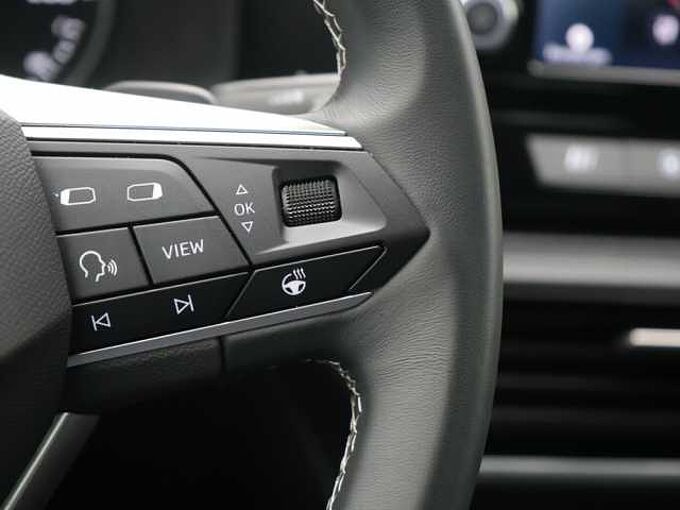 SEAT Leon Sportstourer eTSI DSG KAM APP LED KAM