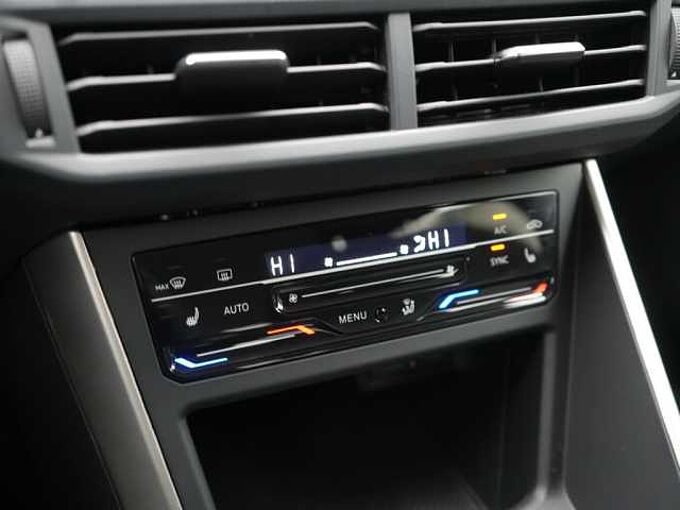 Volkswagen Taigo Move APP CONNECT KEYLESS PDC LED