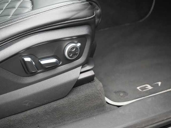 Audi Q7 S line 7-SITZER LEDER RAUTE MEMORY ALLRAD ACC