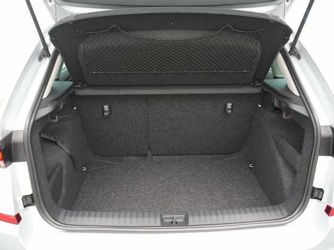 SKODA KAMIQ TSI Selection SHZ PDC APP CONNECT VIRT