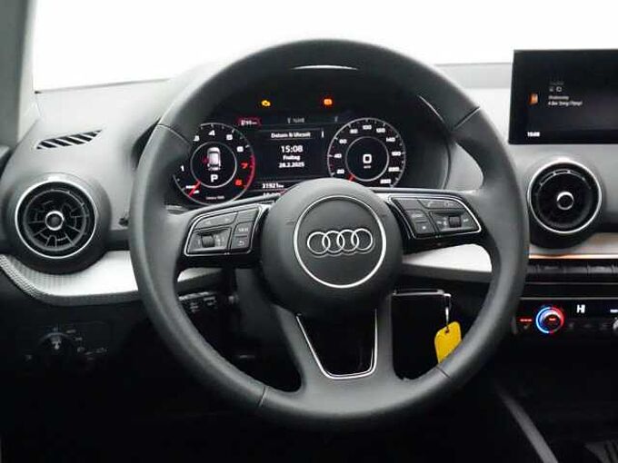 Audi Q2 advanced S-TRON KAM ACC SHZ APP PORT NAVI