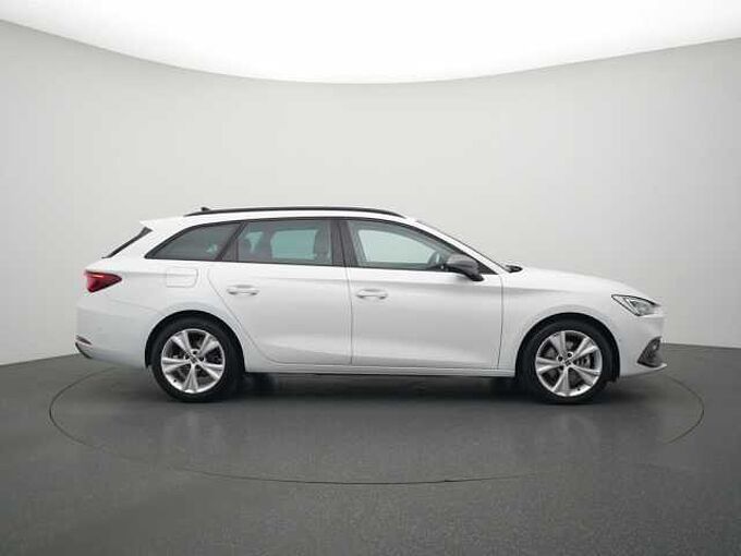 SEAT Leon VIRT DSG PDC NAVI SHZ APP
