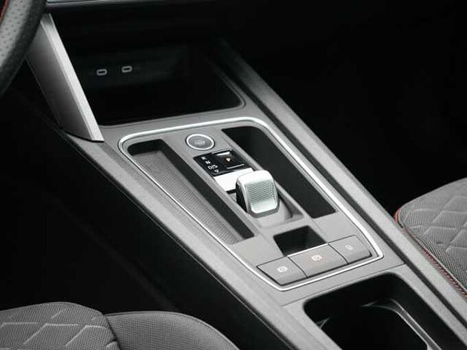 SEAT Leon ST FR DSG ACC CARPLAY NAVI KAM SHZ