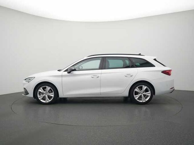 SEAT Leon ST FR DSG ACC CARPLAY NAVI KAM SHZ