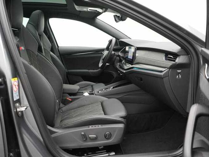 SKODA OCTAVIA Combi RS DSG NAVI VIRT APP KAM KEYLESS