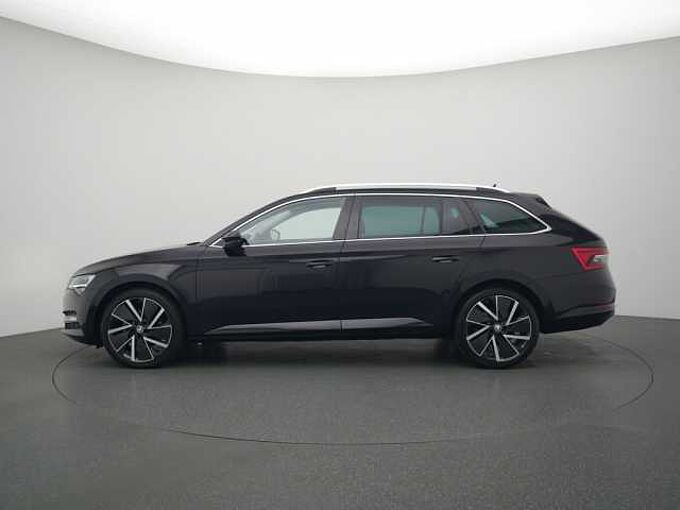 SKODA SUPERB Combi DSG STANDHZ AHK NAVI VIRT KAM 360°