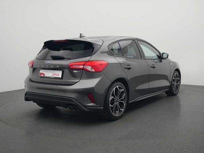 Ford Focus SHZ NAVI LED VIRT PDC KAM