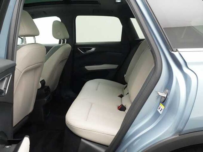 Audi Q4 e-tron LED SHZ LENKRADHZ APP CONNECT NAVI ACC