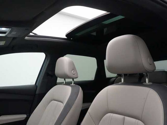 Audi Q4 e-tron LED SHZ LENKRADHZ APP CONNECT NAVI ACC