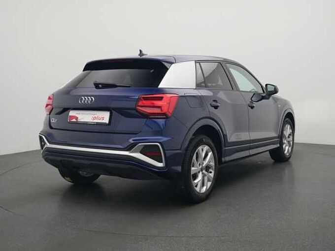 Audi Q2 S line AHK CARPLAY PDC SHZ LEDER