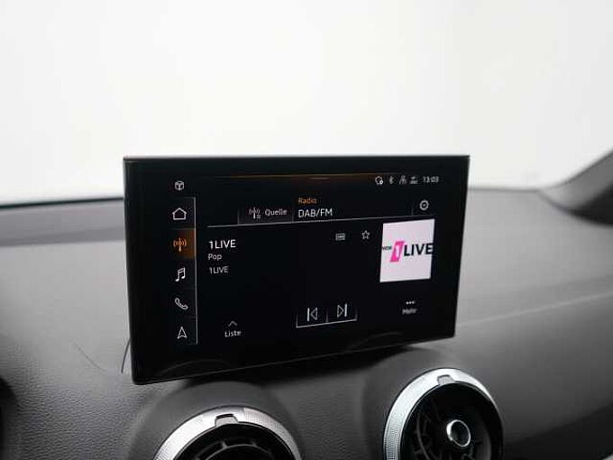 Audi Q2 S line AHK CARPLAY PDC SHZ LEDER
