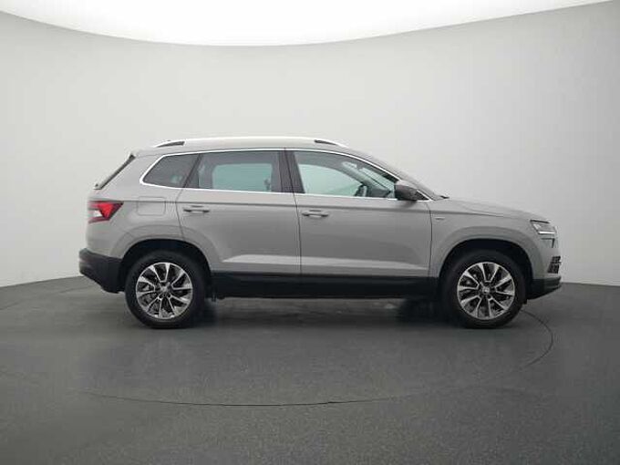 SKODA KAROQ Clever DSG APP CONNECT SHZ LED W-LAN NAVI
