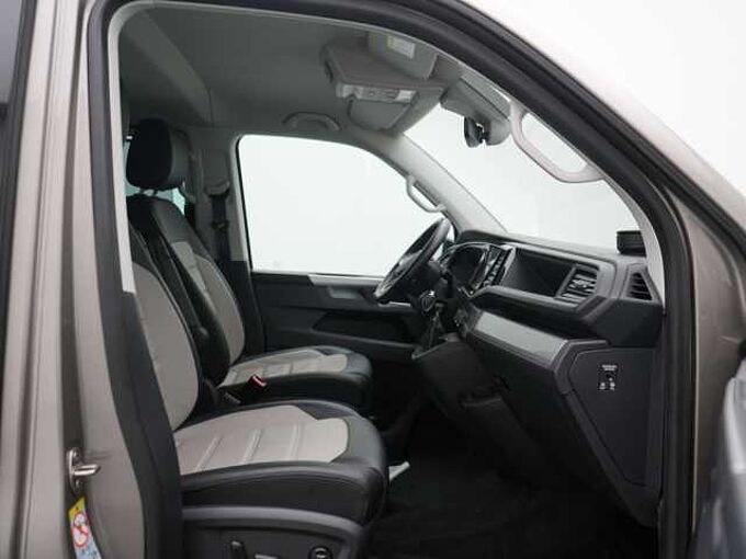 Volkswagen T6.1 Multivan Edition DSG 7-SITZER AHK ACC LEDER