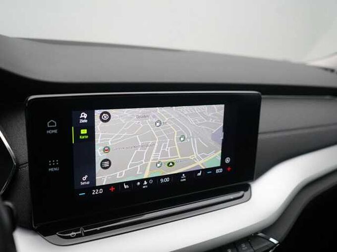 SKODA OCTAVIA TSI First Edition DSG MEMORY SHZ APP LED