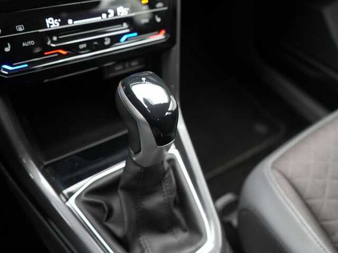 Volkswagen T-Cross Style DSG KAM VIRT APP CONNECT SHZ LED