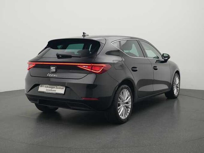 SEAT Leon TSI Xcellence DSG NAVI VIRT AHK LENKRADHZ