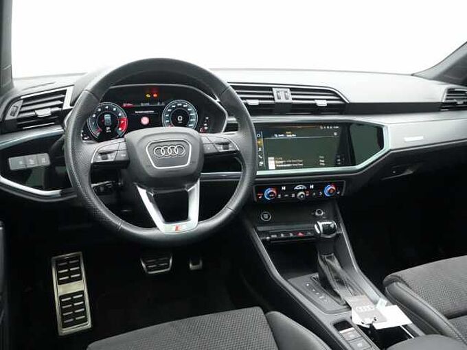 Audi Q3 S line STRON APP CONNECT LED PDC KAM AHK